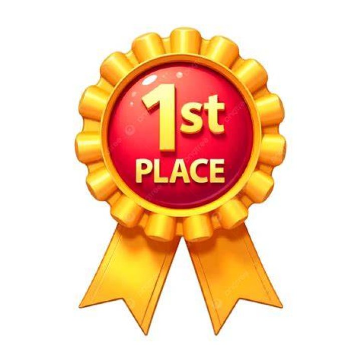 In bloom:&nbsp;The first place winner 'best in show' table featured pink fans and floral-flavored pink confections from Carissa's the Bakery